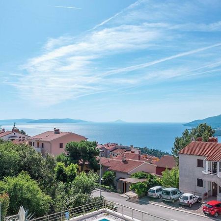 E&T Apartments With A Beautiful Pool Rabac Exterior foto