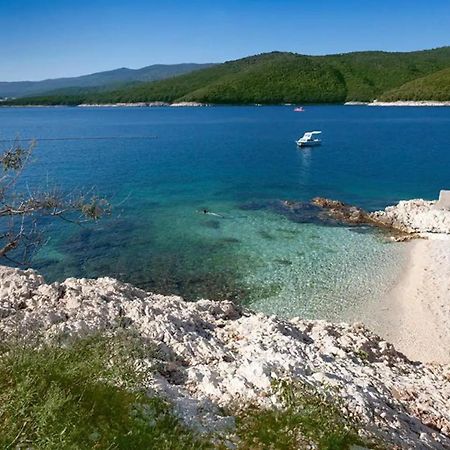 E&T Apartments With A Beautiful Pool Rabac Exterior foto